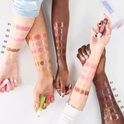 JUICY BOMB Lśniący balsam do ust 01