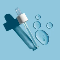 Nawilżające serum poprawiające napięcie z 3% kwasu hialuronowego, 5% kompleksu aminokwasów i 15% kompleksu peptydów biomimetycznych 15ml