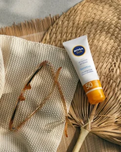 Sun Sensitive krem ochronny do twarzy dla skóry wrażliwej SPF50 50ml