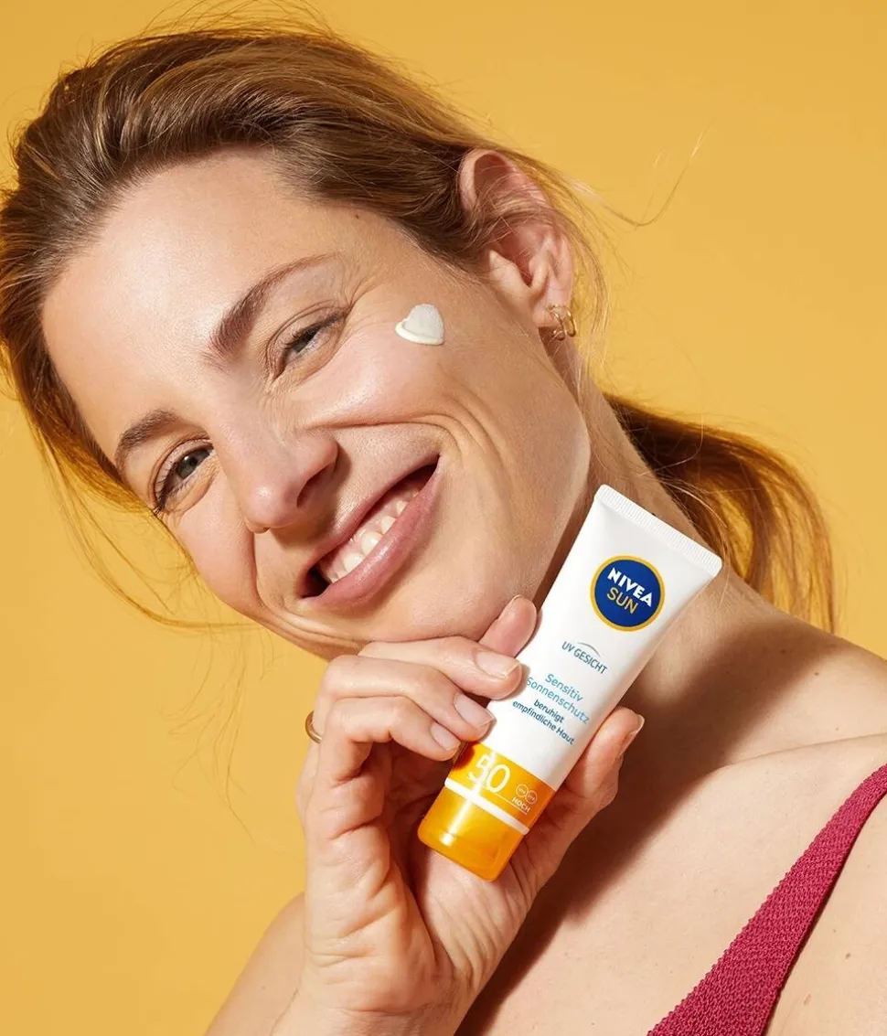 Sun Sensitive krem ochronny do twarzy dla skóry wrażliwej SPF50 50ml