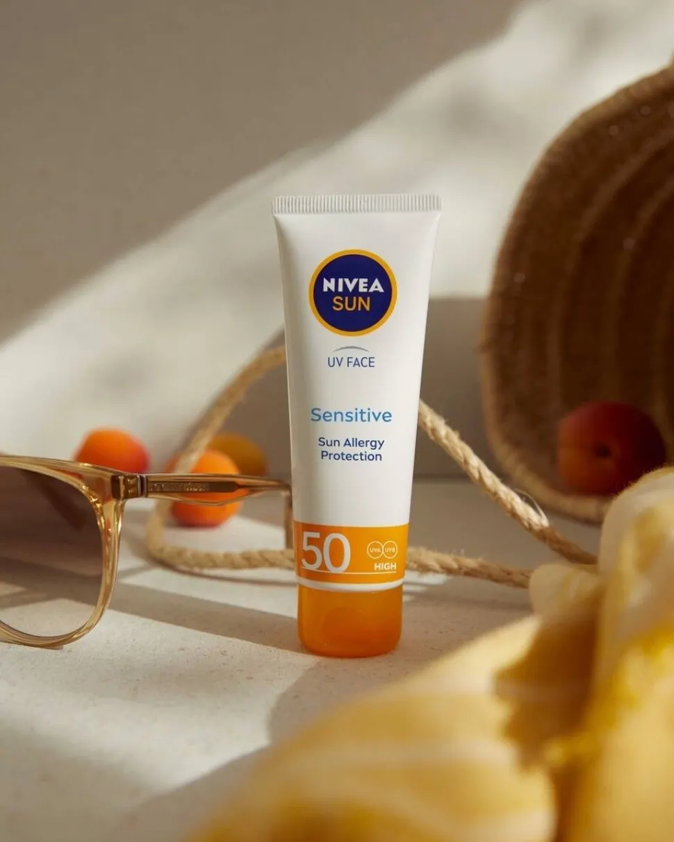Sun Sensitive krem ochronny do twarzy dla skóry wrażliwej SPF50 50ml